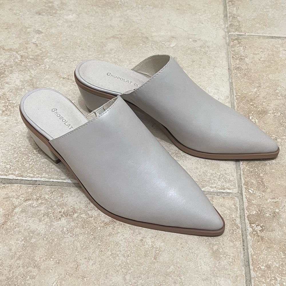 Brand New tan booty slides